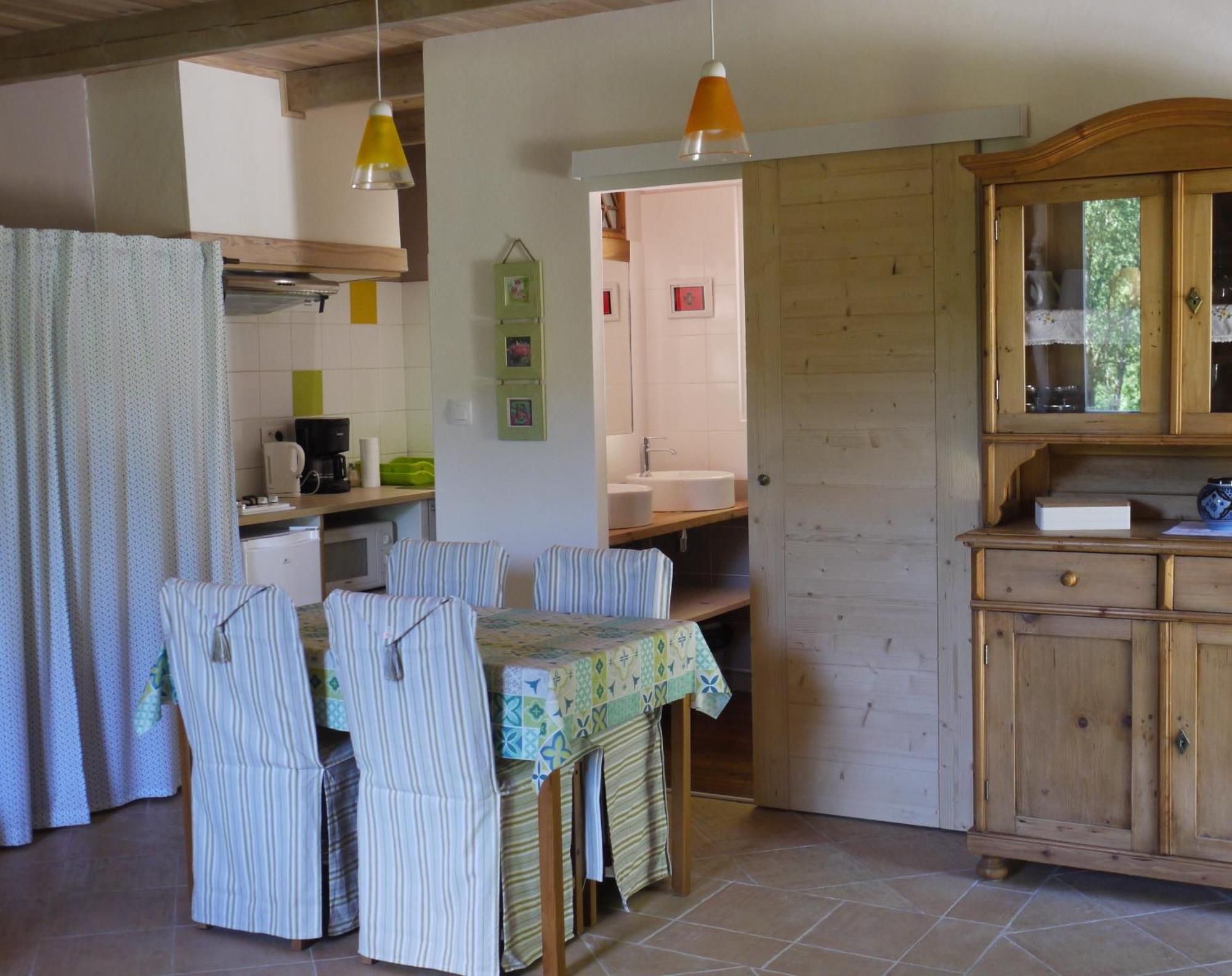 Bed and Breakfast Les Jardins De Lumiere Brusque Exterior foto