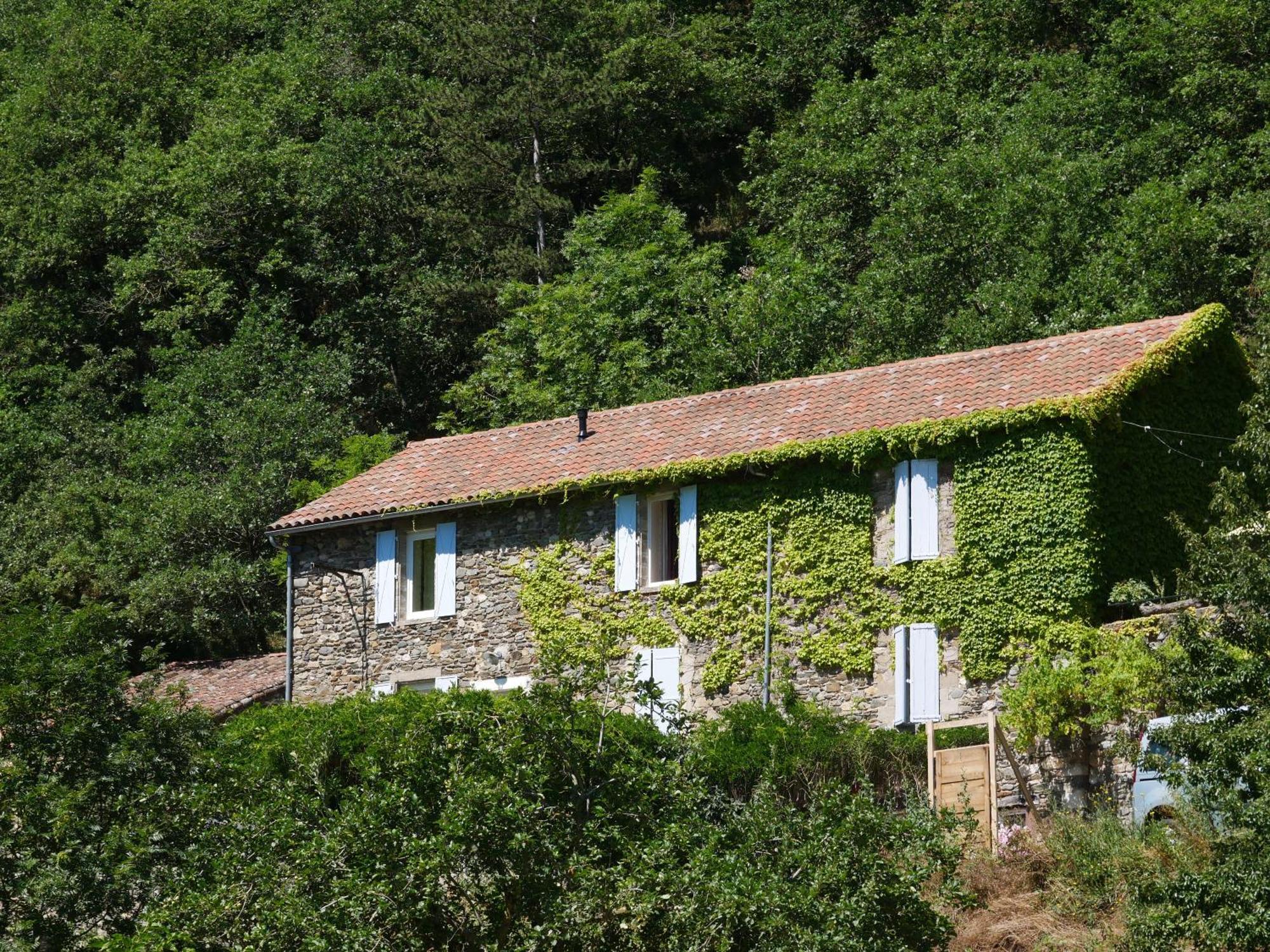 Bed and Breakfast Les Jardins De Lumiere Brusque Exterior foto